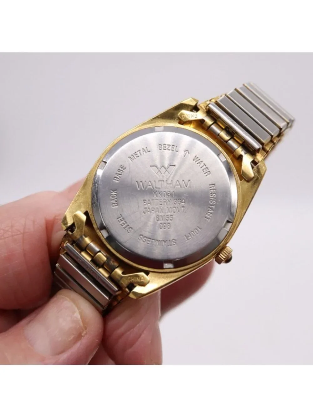 Waltham Day Date President Watch Fluted Bezel Vintage Quartz 6M55 Mens Gold Tone
